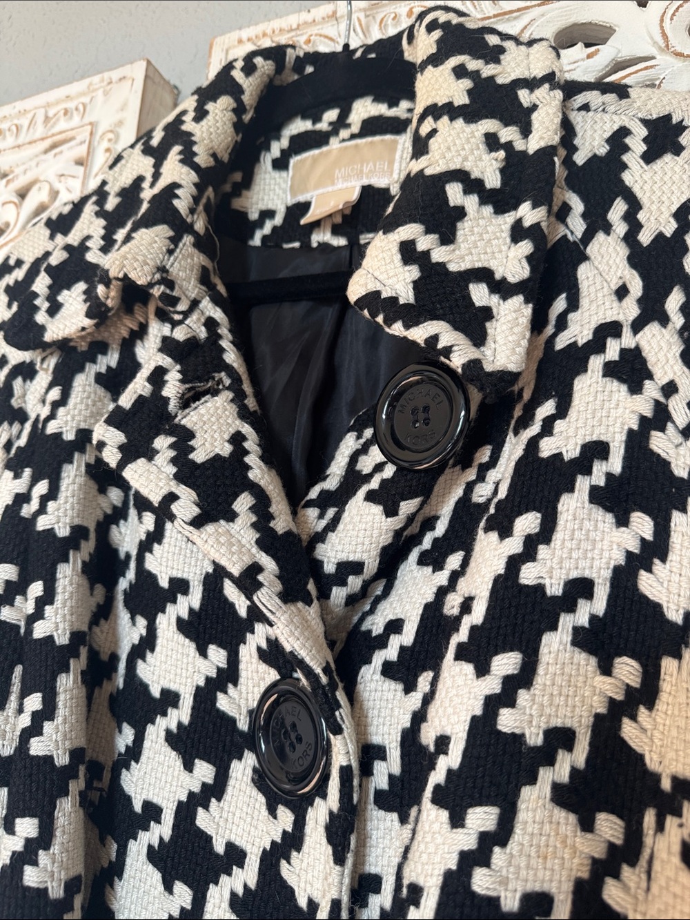 Michael Kors Black and White Houndstooth Trench Coat - Picture 7 of 10